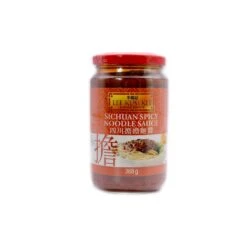 Lee Kum Kee Sichuan Spicy Noodle Sauce 368g